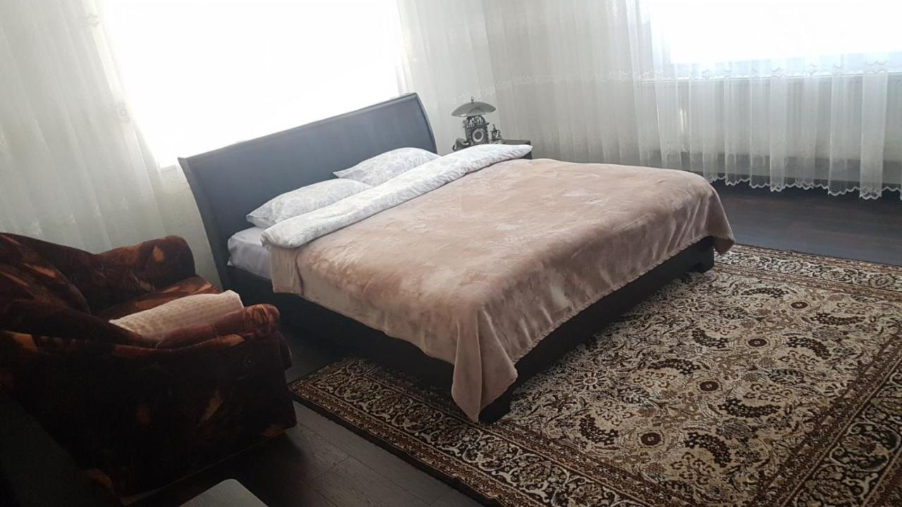 Къща За Гости "Люнгови" Zmeitsa Bagian luar foto